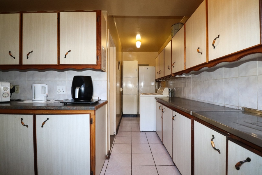 4 Bedroom Property for Sale in Adamayview North West